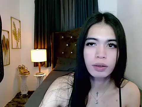 hollyyumiloove's cam snapshot