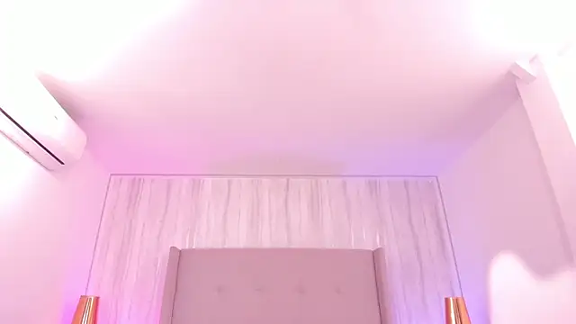 emmiily_z's cam snapshot