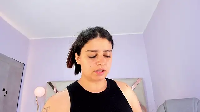 kylie_reyes live sex cam
