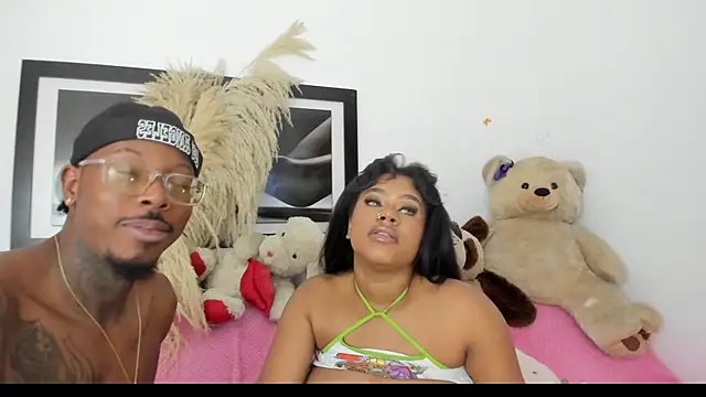 EbonnyDuoSexHard live sex cam