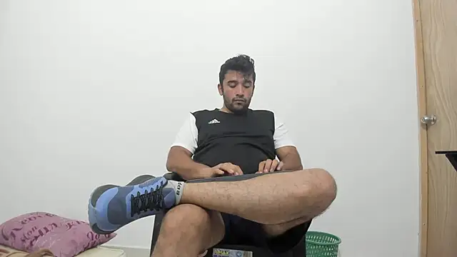 isearchcompany's cam snapshot