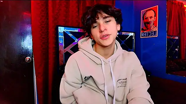 Luke_Howland live sex cam