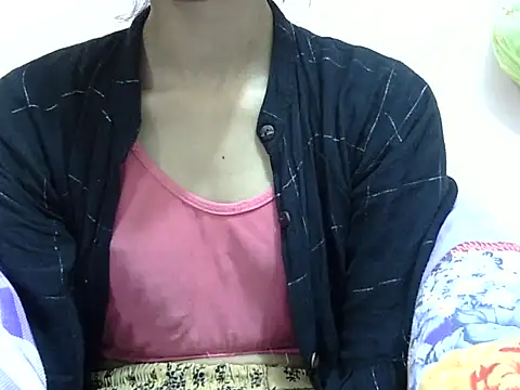 Anu_tiny's cam snapshot