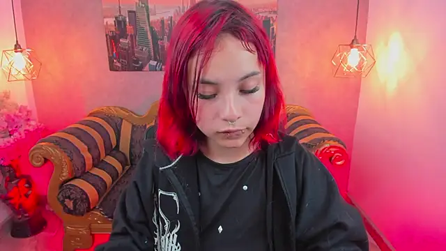 Megane_whitte's cam snapshot