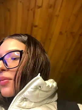 Sofia18_pinkk live sex cam