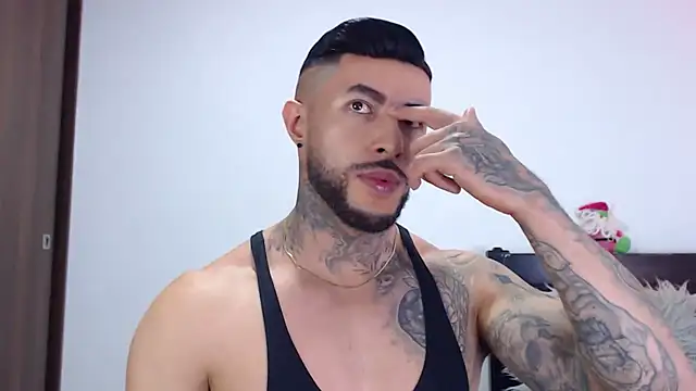 andrea_de_lucaa's cam snapshot