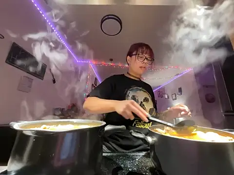 moan4mona's cam snapshot