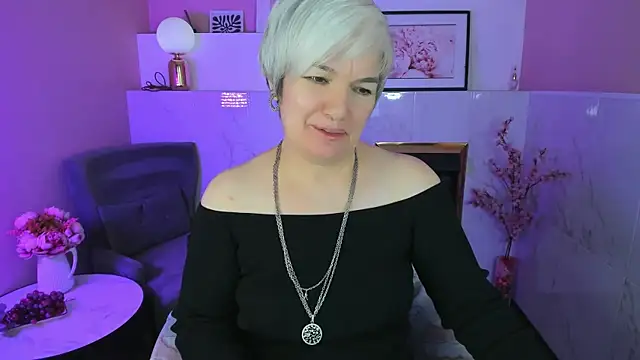 CarmenSoft live sex cam