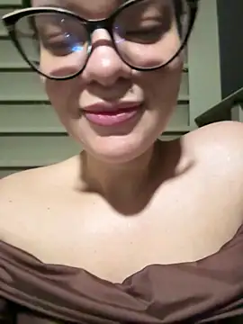 Zyrella's cam snapshot