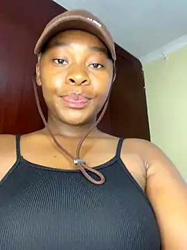 MiyaXo2 live sex cam