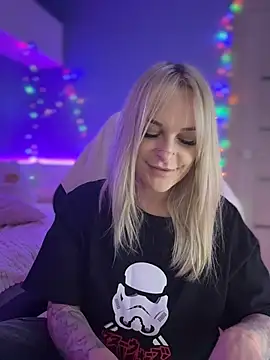 SashaRock's cam snapshot