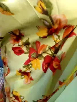 Sony-Model's cam snapshot