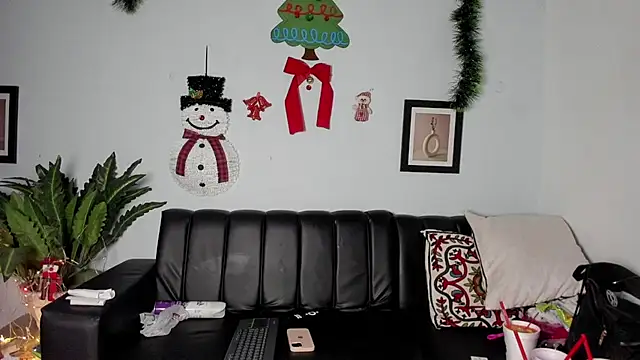 Mia_petite01 live sex cam