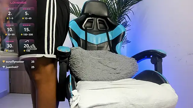 Alan_greek_1's cam snapshot