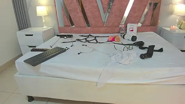 Megan_Sweetas's cam snapshot