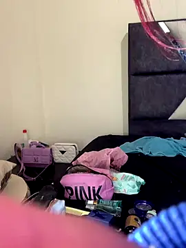 Dirty_isabella18's cam snapshot