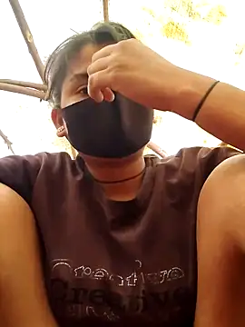 Janvi_Jaitly's cam snapshot