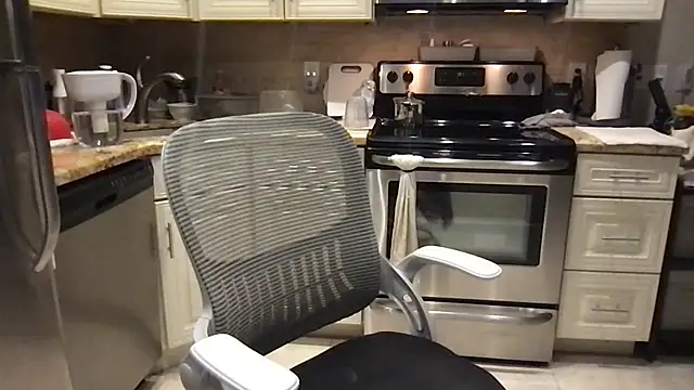 BigGuyMuscle's cam snapshot