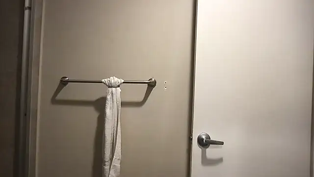 BigGuyMuscle's cam snapshot