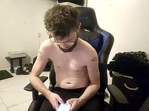 Talenjames4's cam snapshot