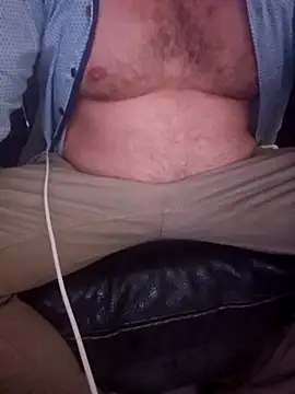 Uncutbj's cam snapshot