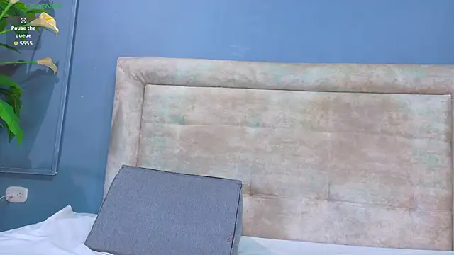 Daiisy_kiss's cam snapshot