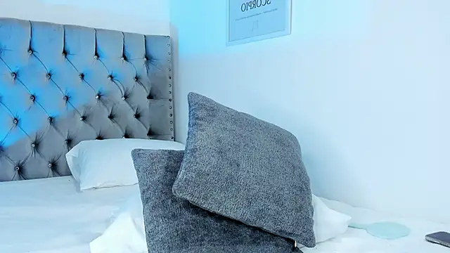 Eva_Olimpo's cam snapshot