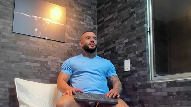 BruceDallas's cam snapshot