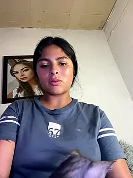 morenaQueen_ live sex cam