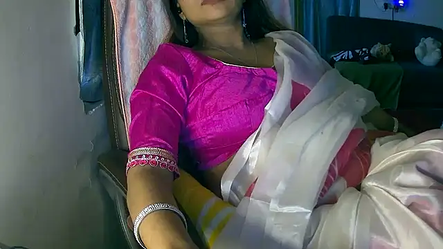 Cute-Tara's cam snapshot