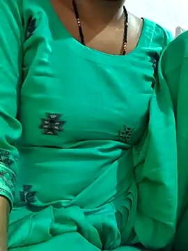 Indian-couple2025's cam snapshot