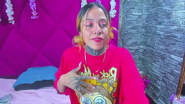 Sofii_Anal_'s cam snapshot