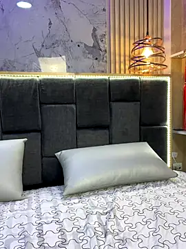 Im-Lola's cam snapshot