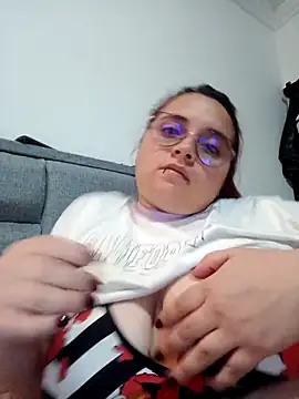 CURVY-HORNY's cam snapshot