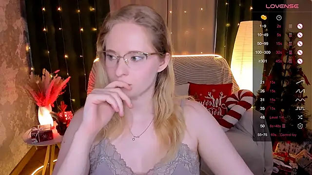 Aemilia_'s cam snapshot