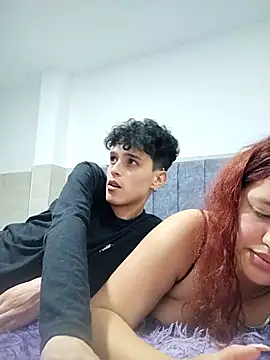 hottie_couplee's cam snapshot