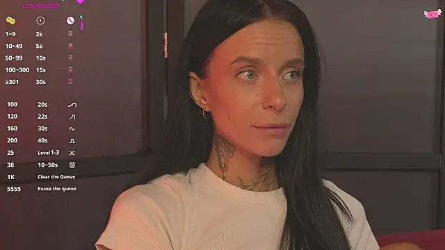 livia_starwars's cam snapshot