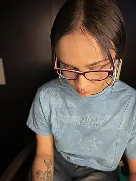 Isabella-Teen's cam snapshot