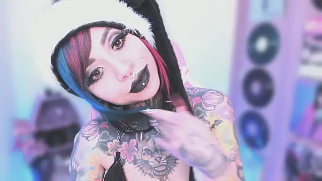 NikkiRamone's cam snapshot