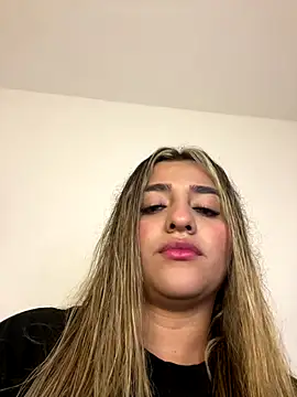 Isabella_SparxS's cam snapshot