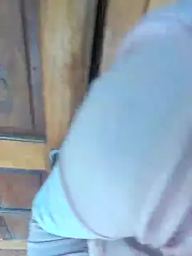 gugu0022's cam snapshot