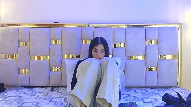 ling_ling24's cam snapshot