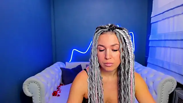 rock_n_roxy's cam snapshot