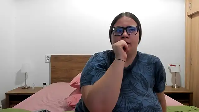 amiravyxen's cam snapshot