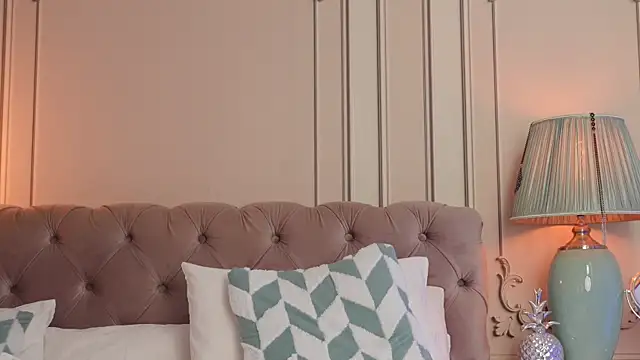 MayaVixxen's cam snapshot