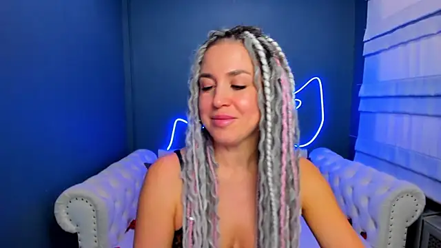 rock_n_roxy's cam snapshot