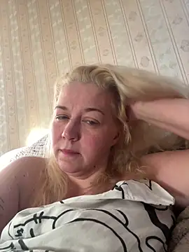 JenniferCarmen's cam snapshot