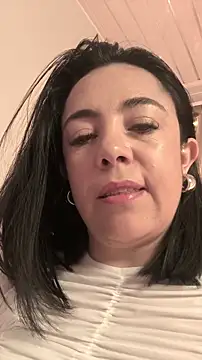 Bella_fournier's cam snapshot