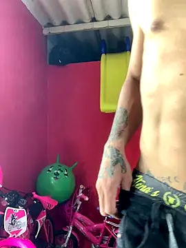 kloeandjersi's cam snapshot