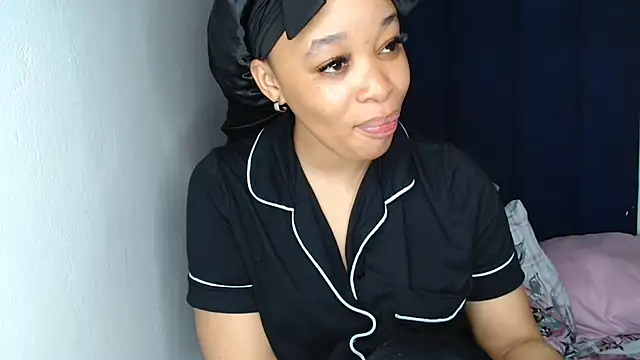 Nisha_102 live sex cam